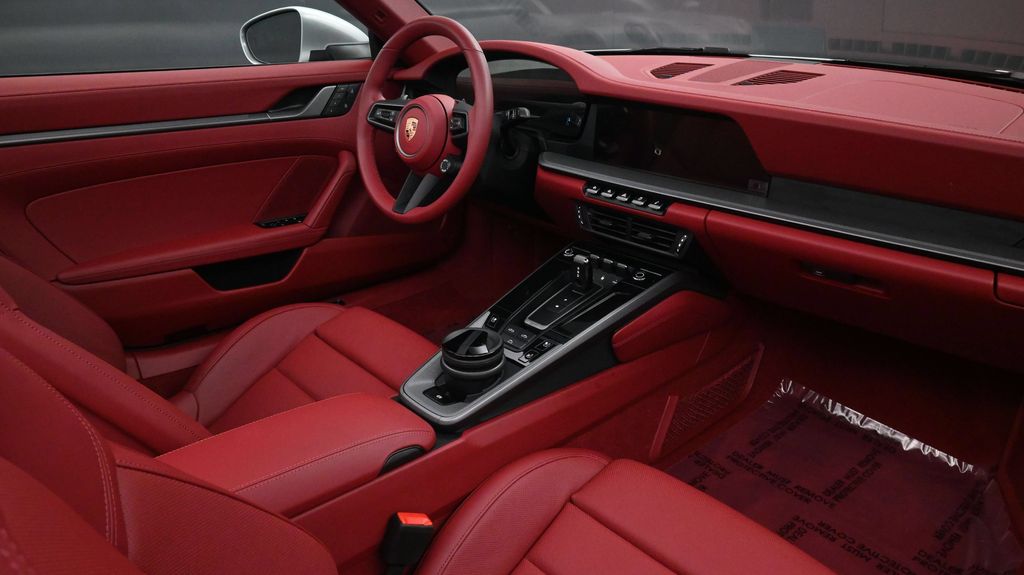 2026 Porsche 911 - Photo 11