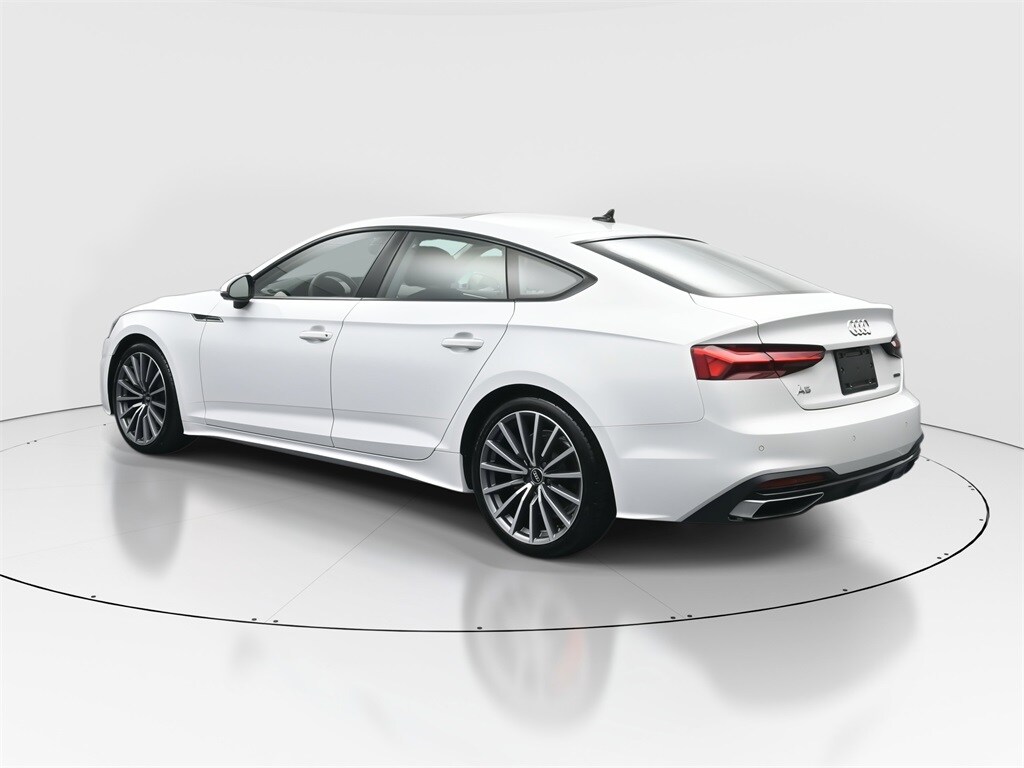2022 Audi A5 Quattro Premium Plus photo 3