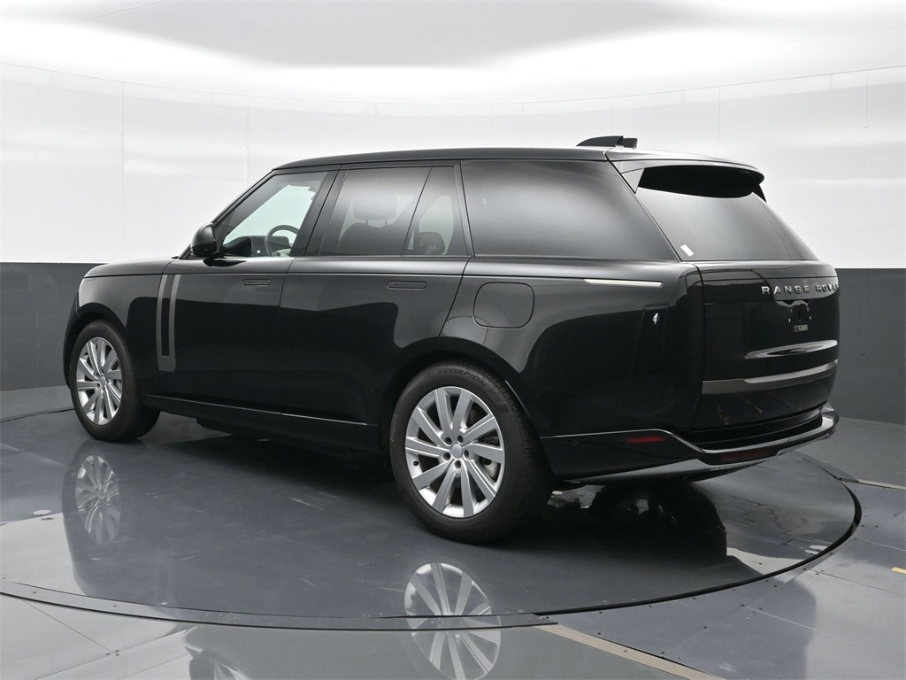 Used 2025 Land Rover Range Rover Plug-In Hybrid SE SUV