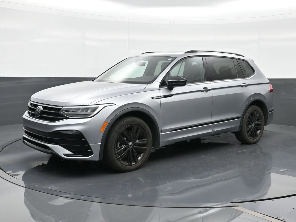 Used 2022 Volkswagen Tiguan 2.0T SE R-Line Black SUV