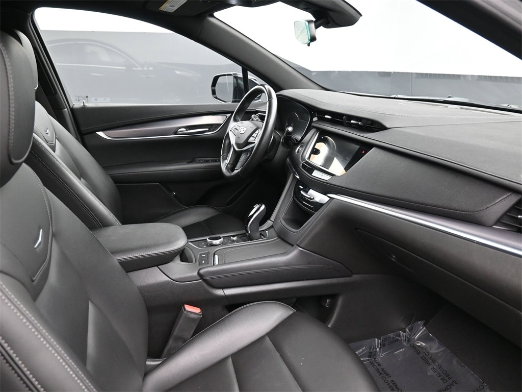 Used 2022 Cadillac XT5 Luxury SUV