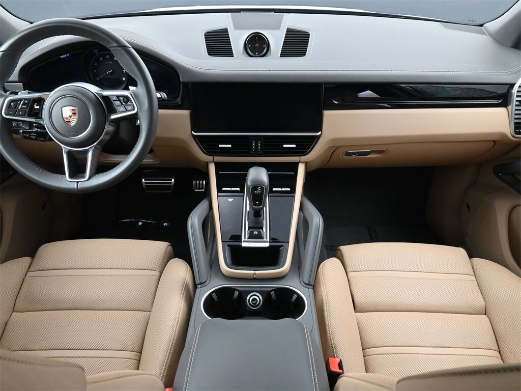 2023 Porsche Cayenne S Platinum Edition photo 4