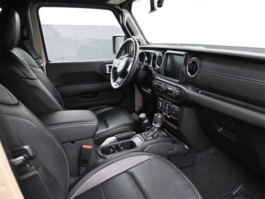2022 Jeep Wrangler Unlimited Sahara 4xe photo 3