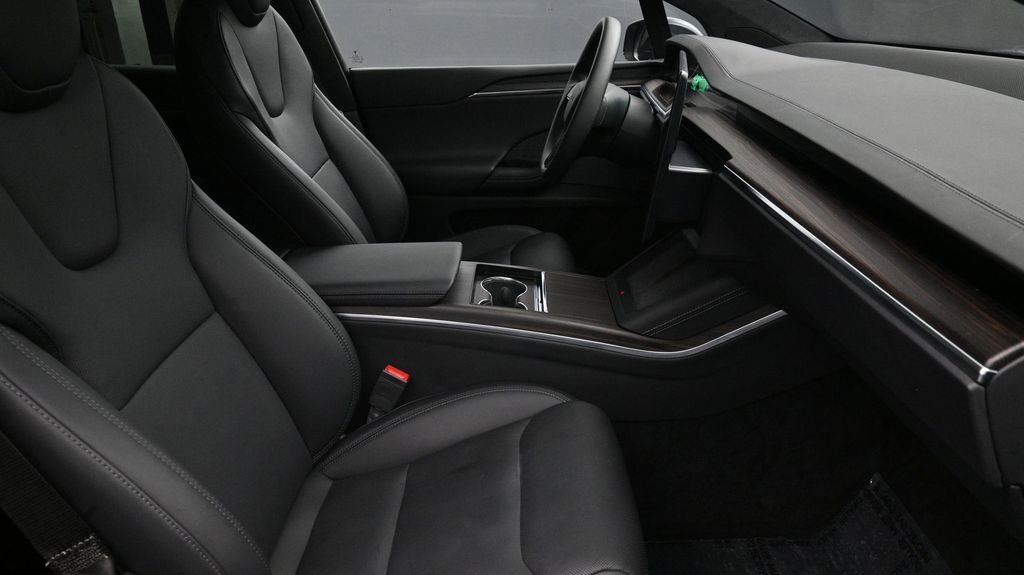 Used 2024 Tesla Model X Long Range with VIN 7SAXCDE5XRF445526 for sale in Miami, FL