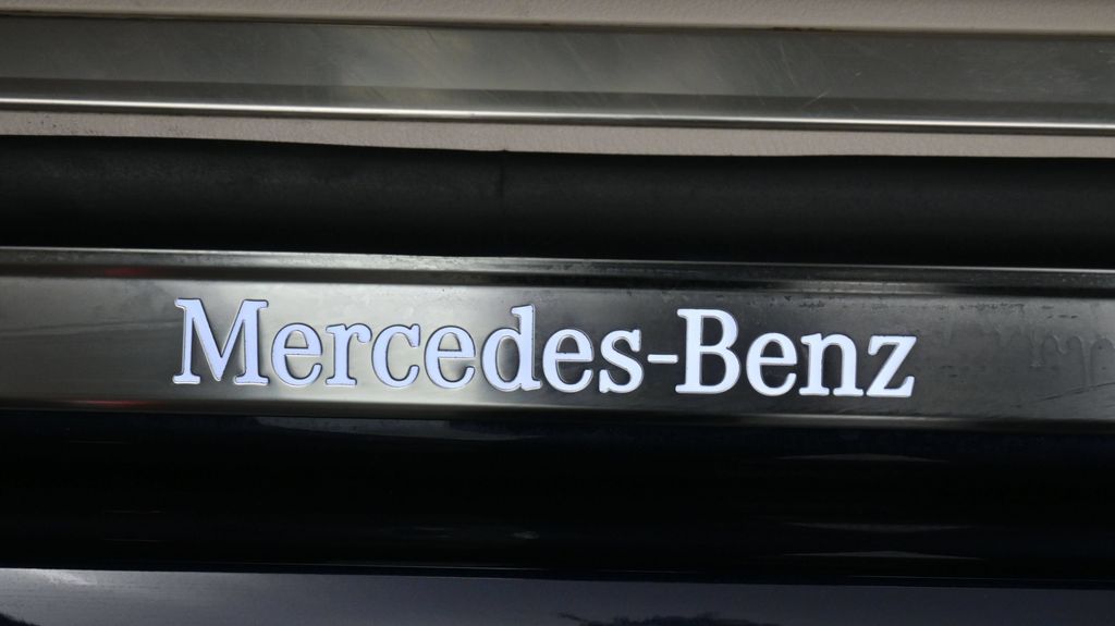 2025 Mercedes-Benz S-Class S 580 - Photo 21