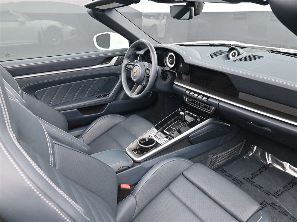 2024 Porsche 911 Turbo photo 2