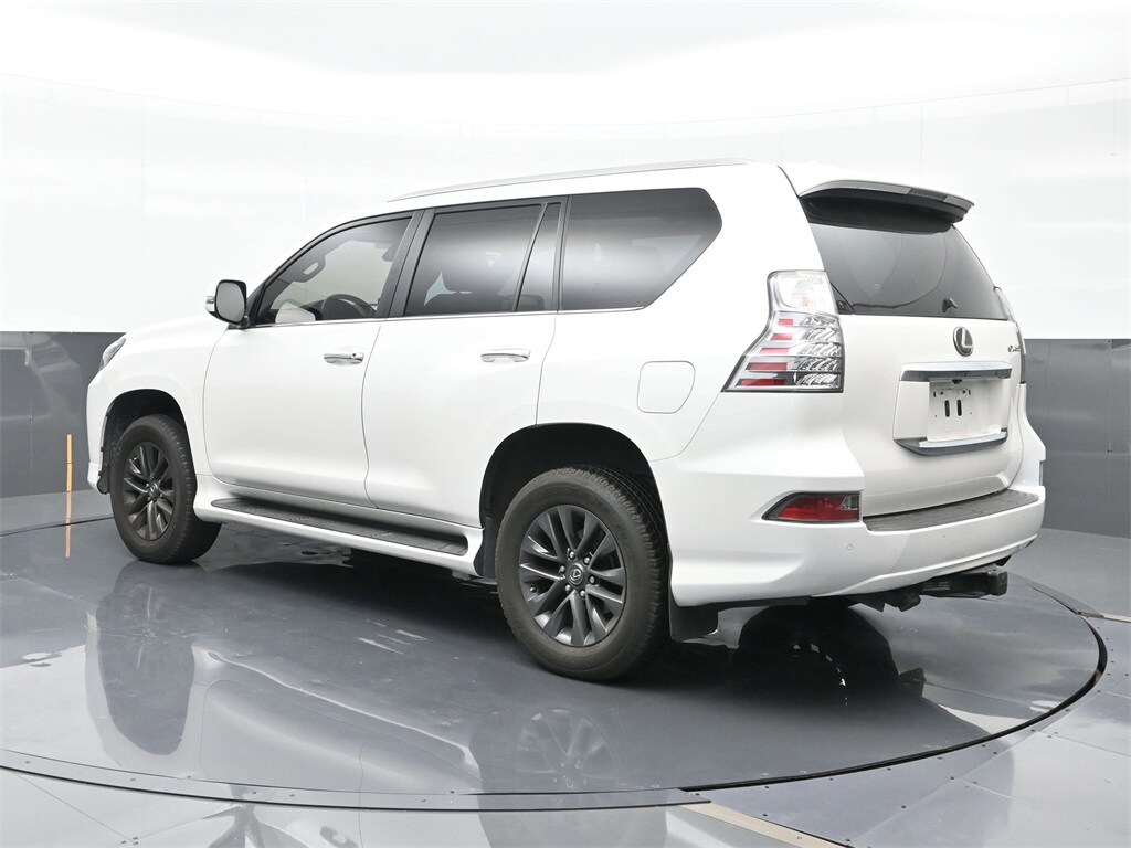 2023 Lexus GX 460 photo 2