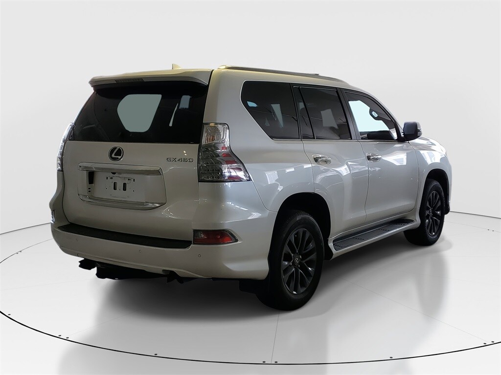2023 Lexus GX 460 photo 3