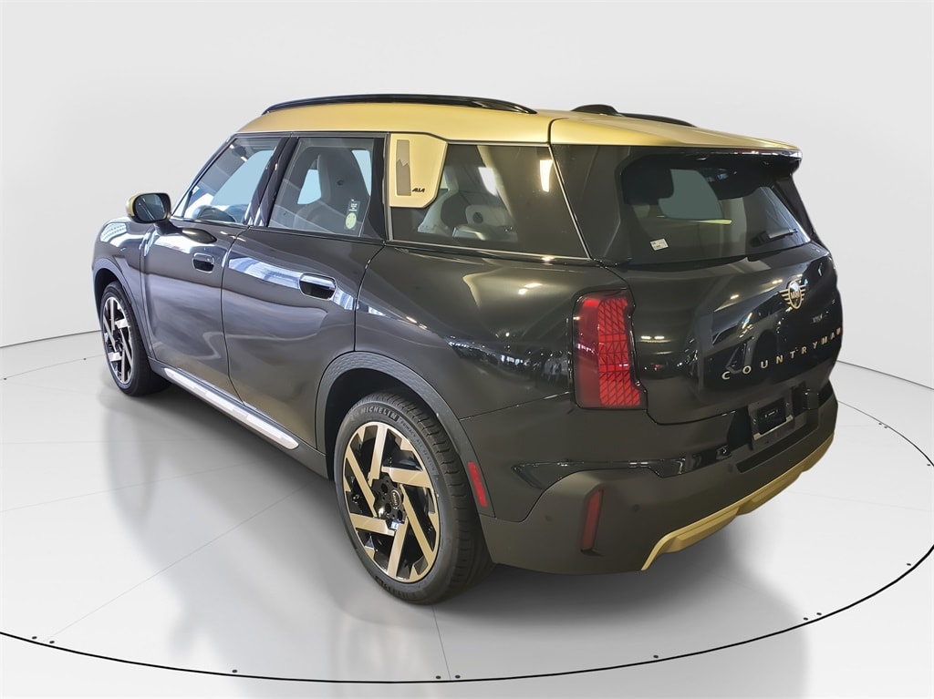 New 2026 MINI Countryman Signature Plus SUV