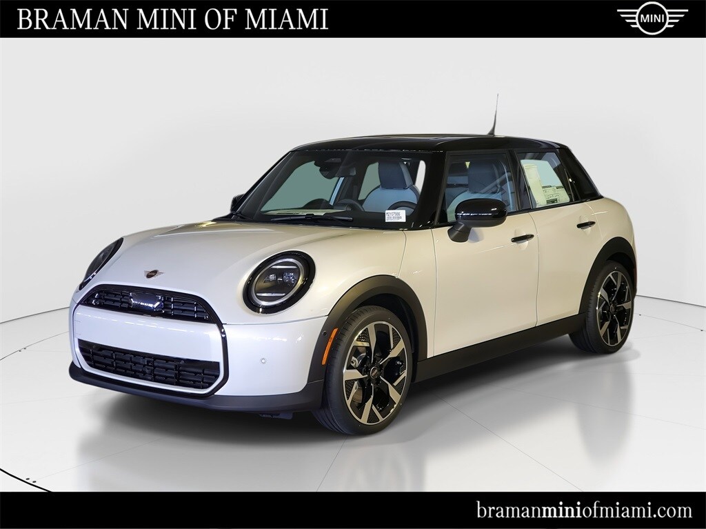 2026 MINI Hardtop 4 Door Oxford Edition's photo