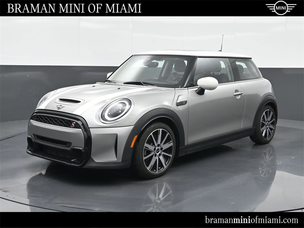 2023 MINI 3 Door S