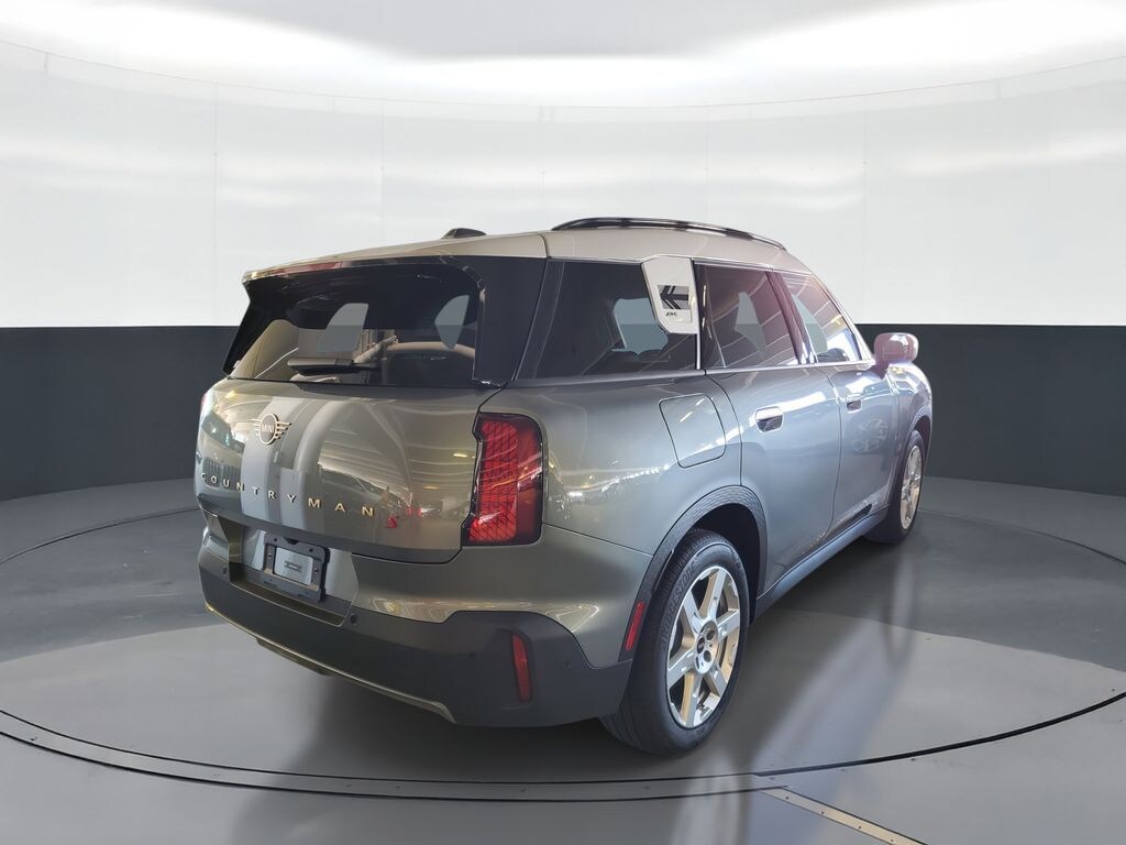 New 2026 MINI Countryman Iconic SUV