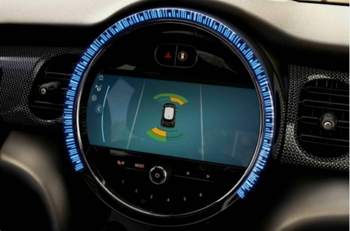 2022 MINI Cooper SE Safety Features