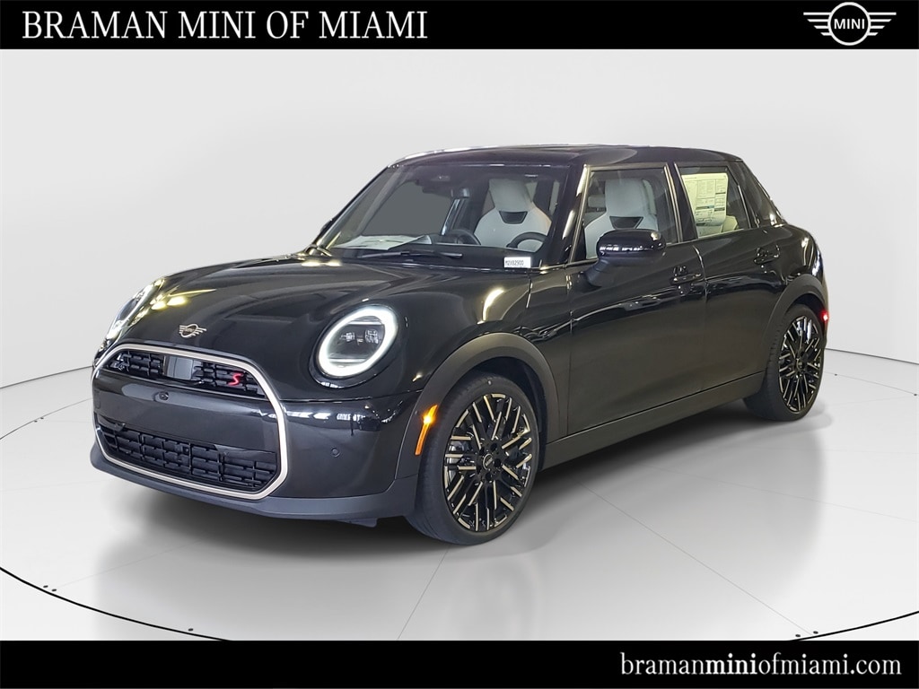 2026 MINI Hardtop 4 Door S's photo