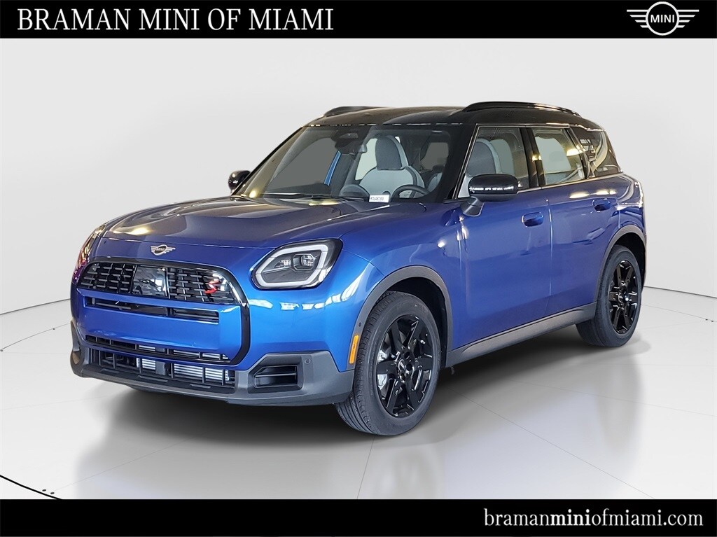 New 2026 MINI Countryman Signature Plus SUV