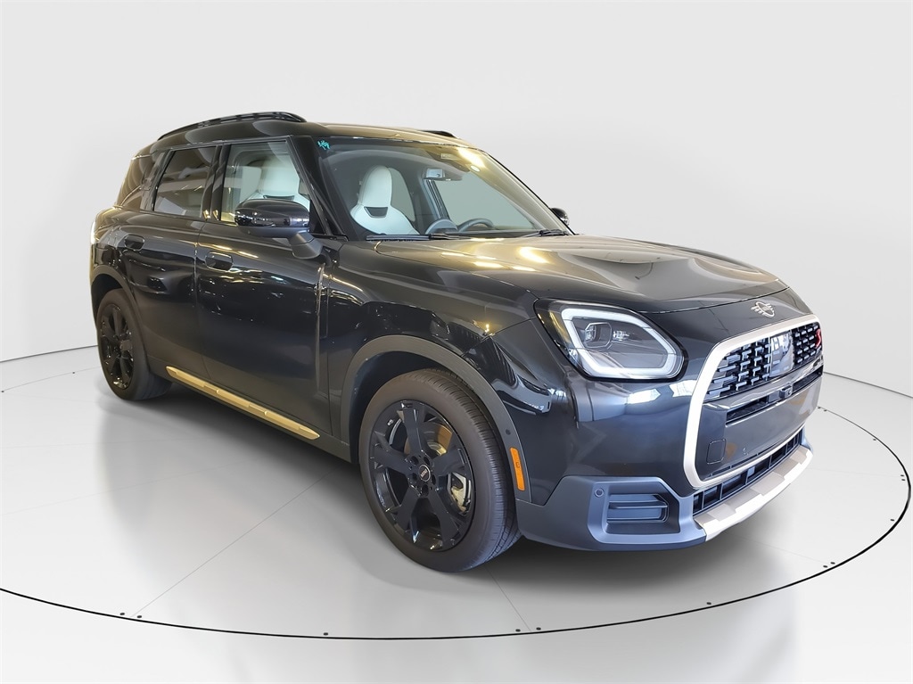 New 2026 MINI Countryman Iconic SUV