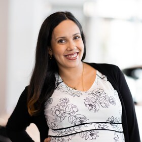 Staff member Elizabeth <br>Araujo from 325e6b423d1e