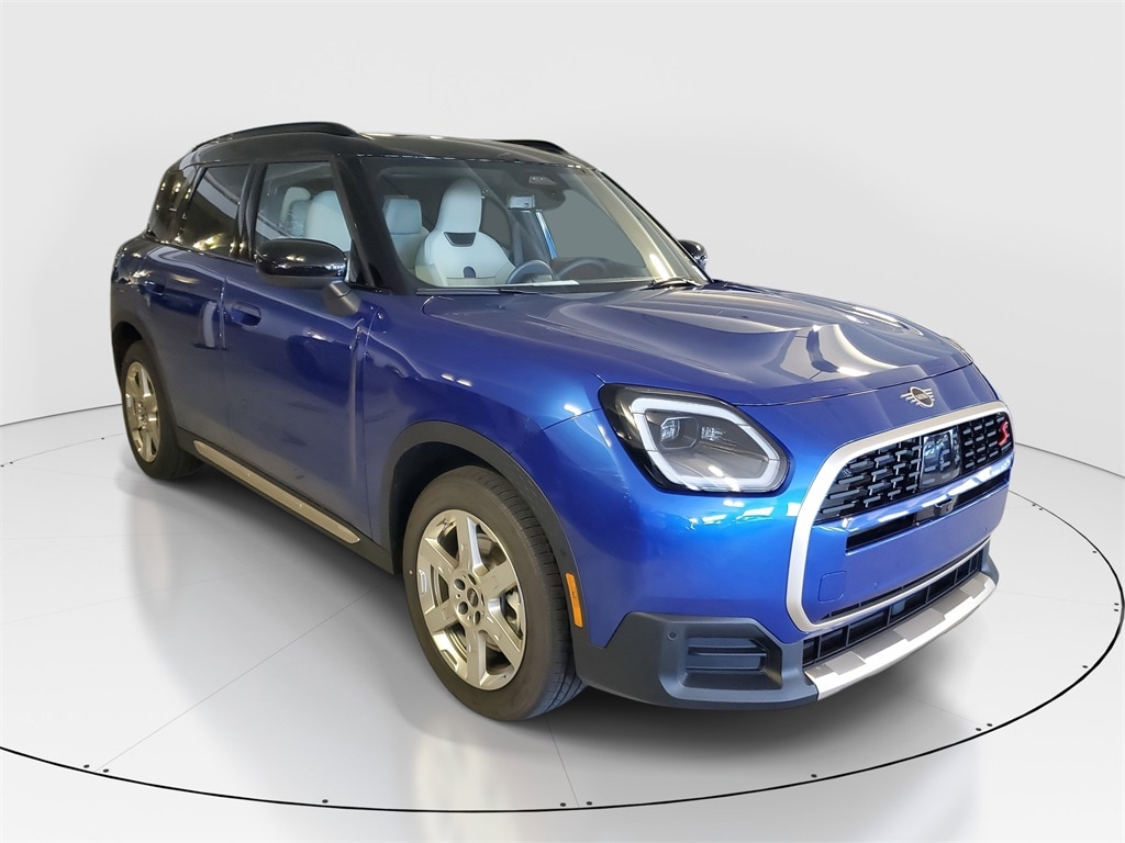 New 2026 MINI Countryman Iconic SUV