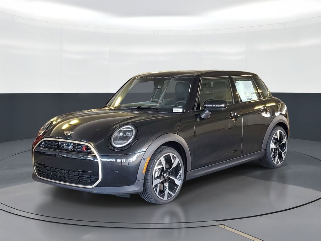 2026 MINI Hardtop Cooper S's photo