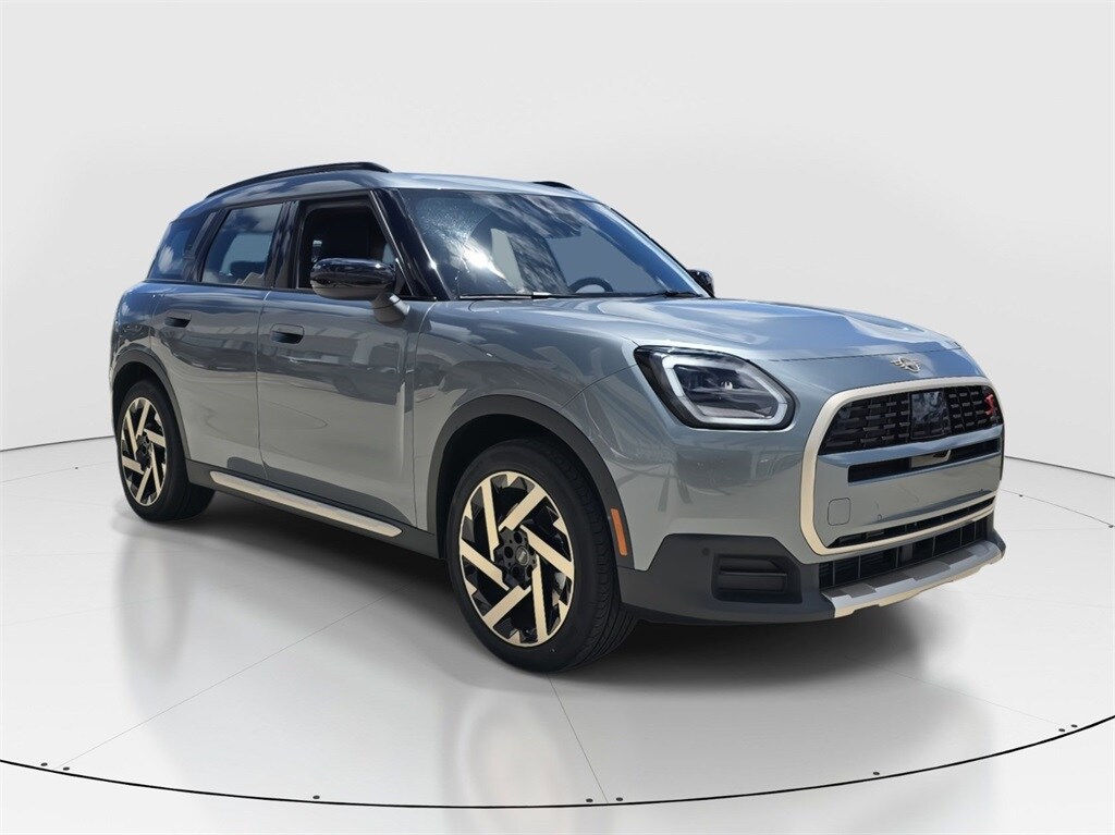 2025 Mini Countryman S photo 2