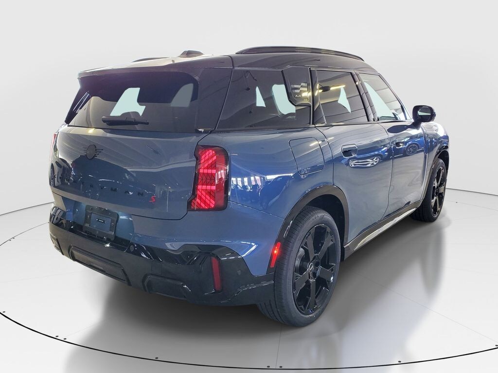 New 2026 MINI Countryman Iconic SUV