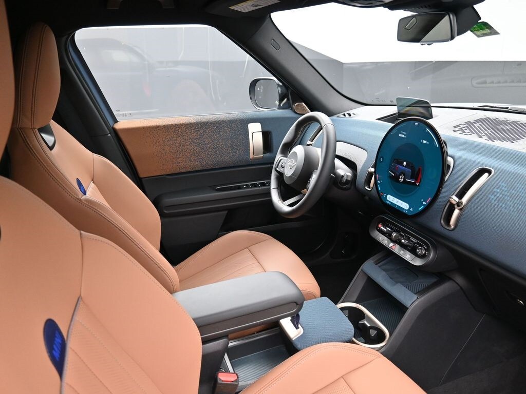 2025 Mini Countryman S photo 2