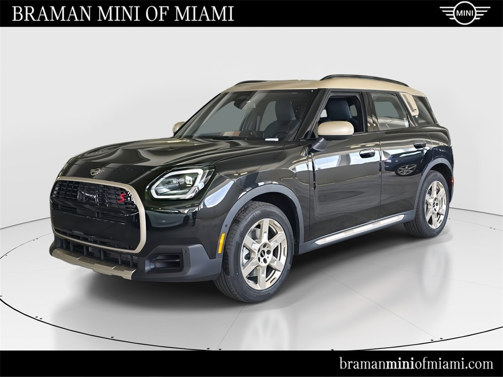 2025 MINI Countryman S's photo