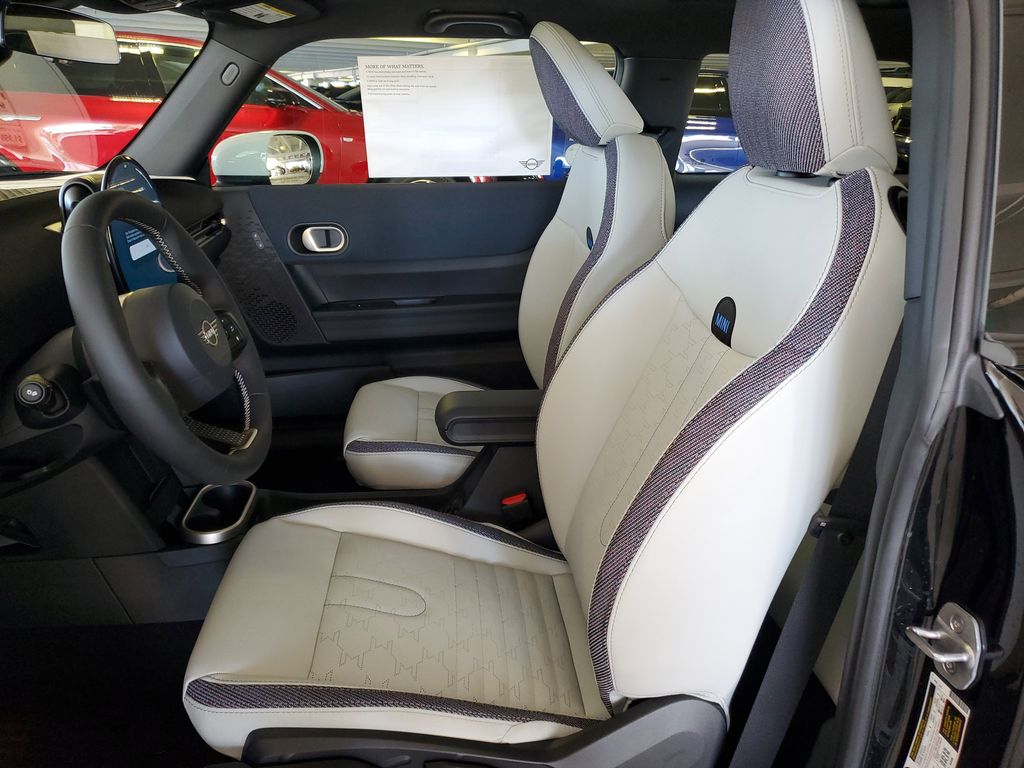 2026 MINI Hardtop 2 Door - Photo 13