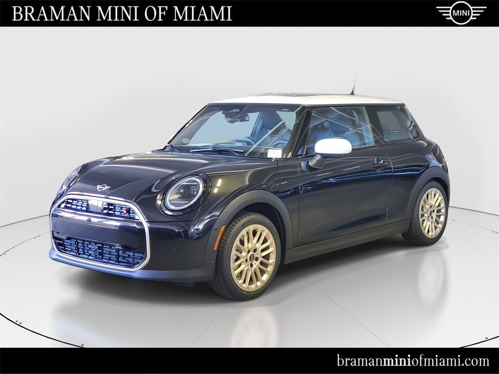 2026 MINI Hardtop S's photo