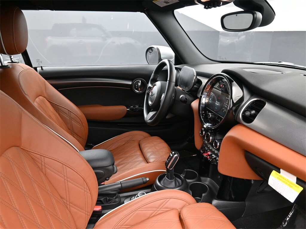 2023 Mini Cooper Convertible photo 2