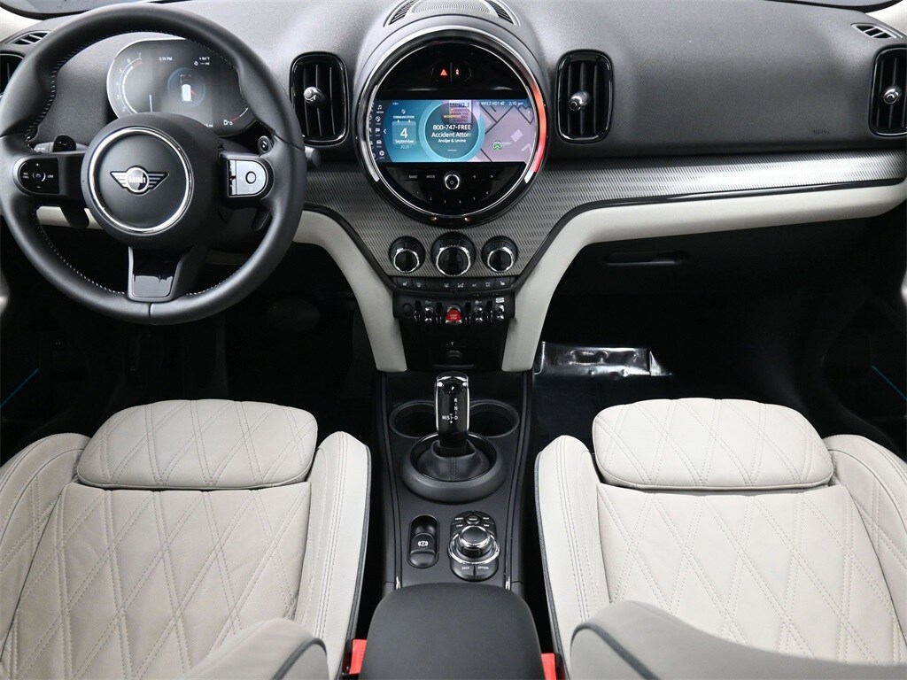2023 Mini Cooper Signature photo 4