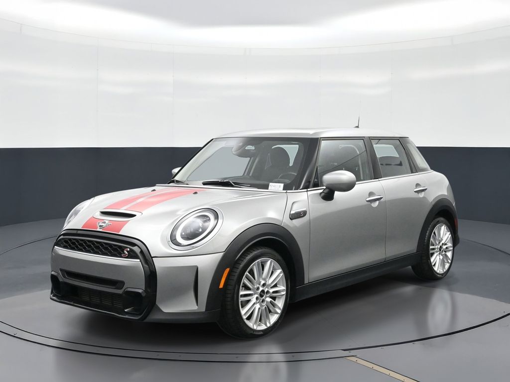 2024 MINI Hardtop Cooper S's photo