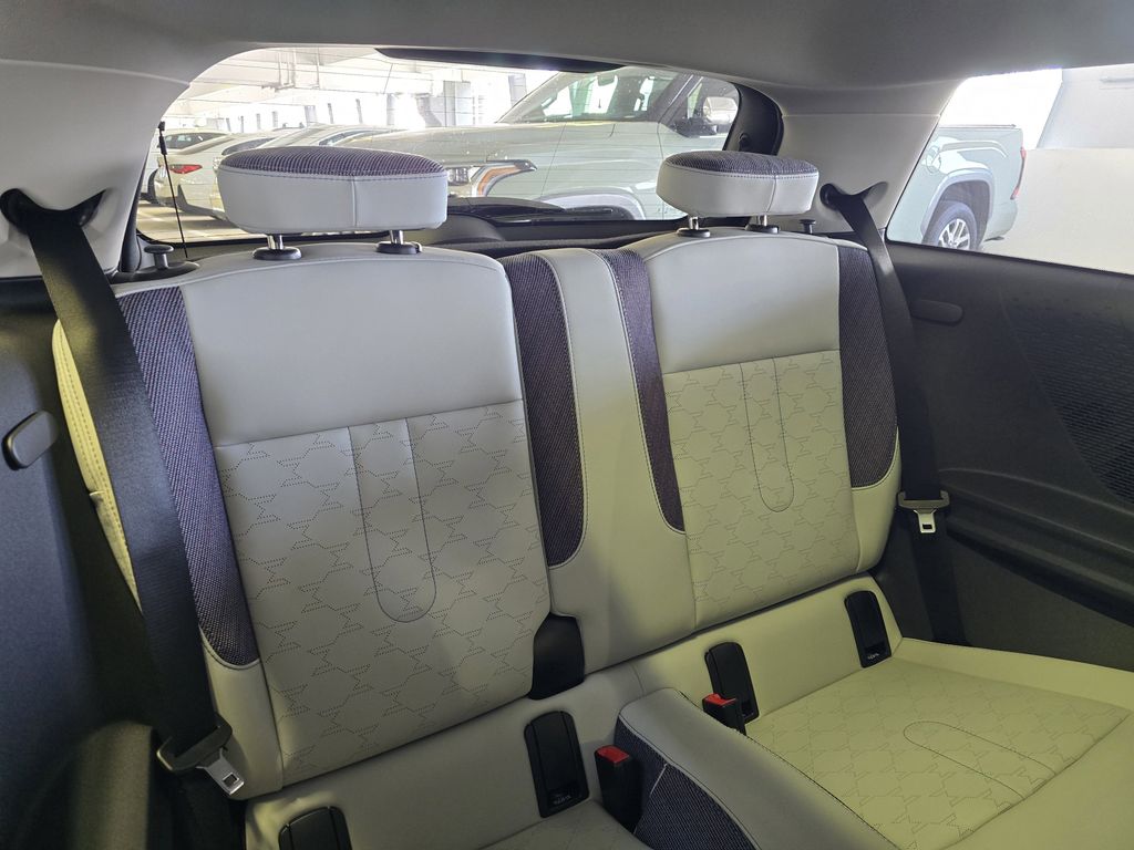 2025 MINI Hardtop 2 Door S - Photo 15