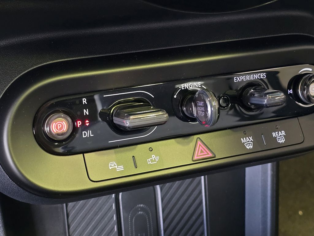 2025 MINI Hardtop 2 Door S - Photo 17