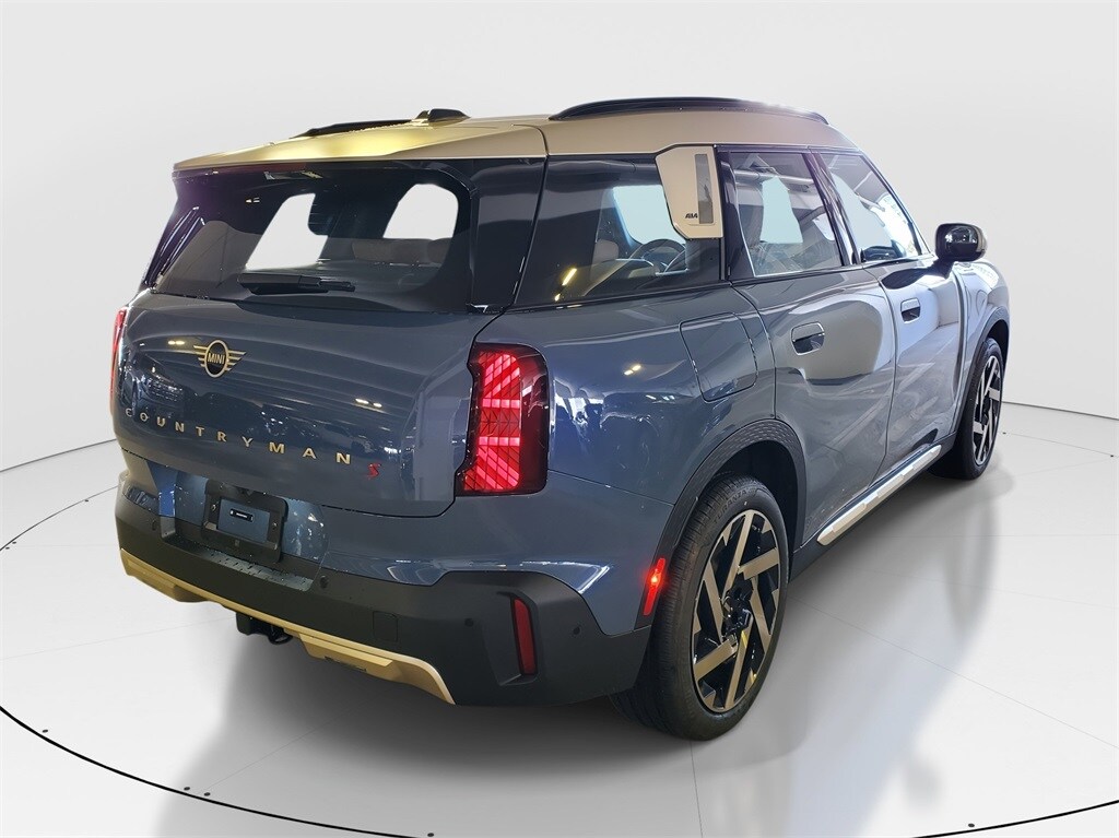 New 2026 MINI Countryman Signature Plus SUV