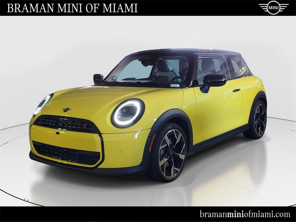 2026 MINI Hardtop S's photo