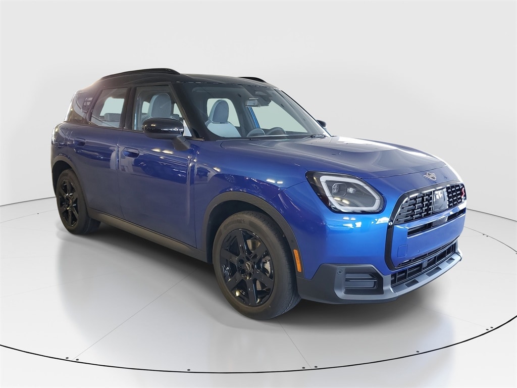 New 2026 MINI Countryman Signature Plus SUV