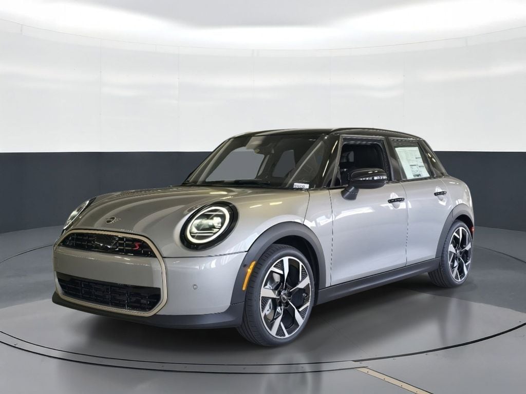 2025 MINI Hardtop Cooper S Signature's photo