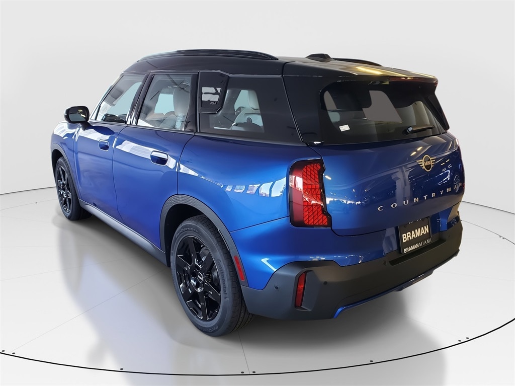 New 2026 MINI Countryman Signature Plus SUV