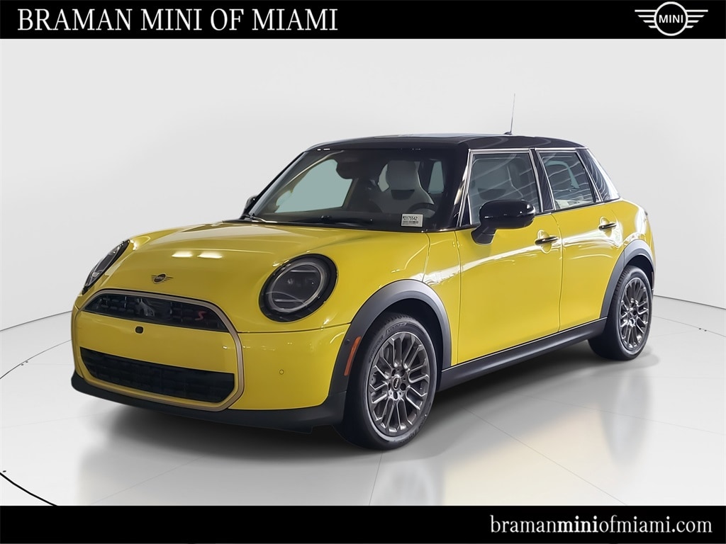 2026 MINI Hardtop 4 Door S's photo