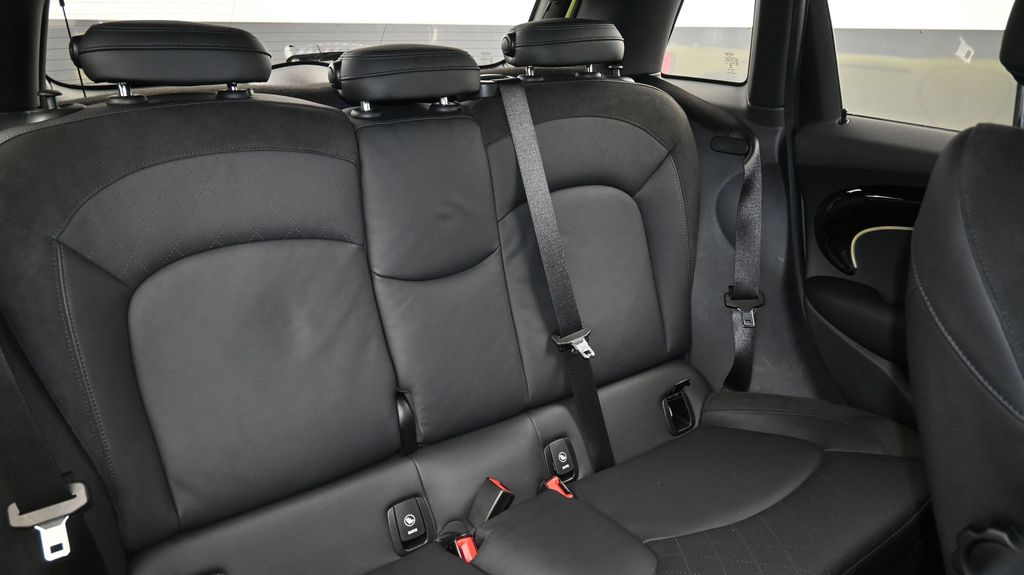 2023 MINI Hardtop 4 Door S - Photo 12