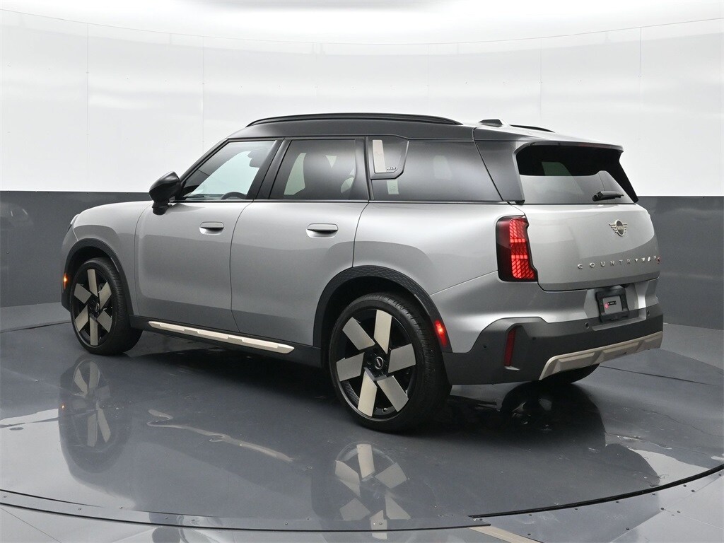 2025 Mini Countryman S ALL4 photo 2