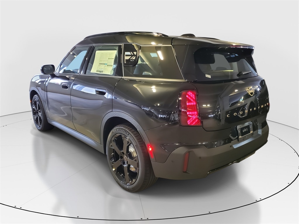 New 2026 MINI Countryman Signature Plus SUV