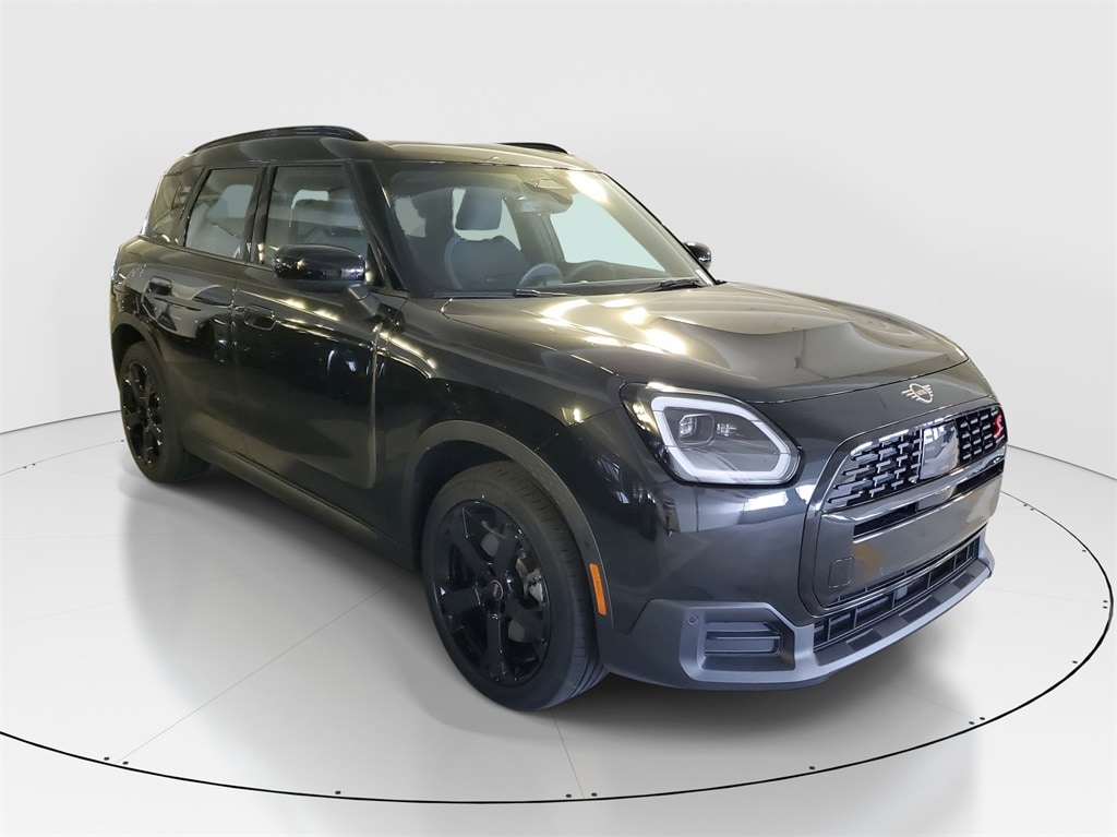New 2026 MINI Countryman Signature Plus SUV