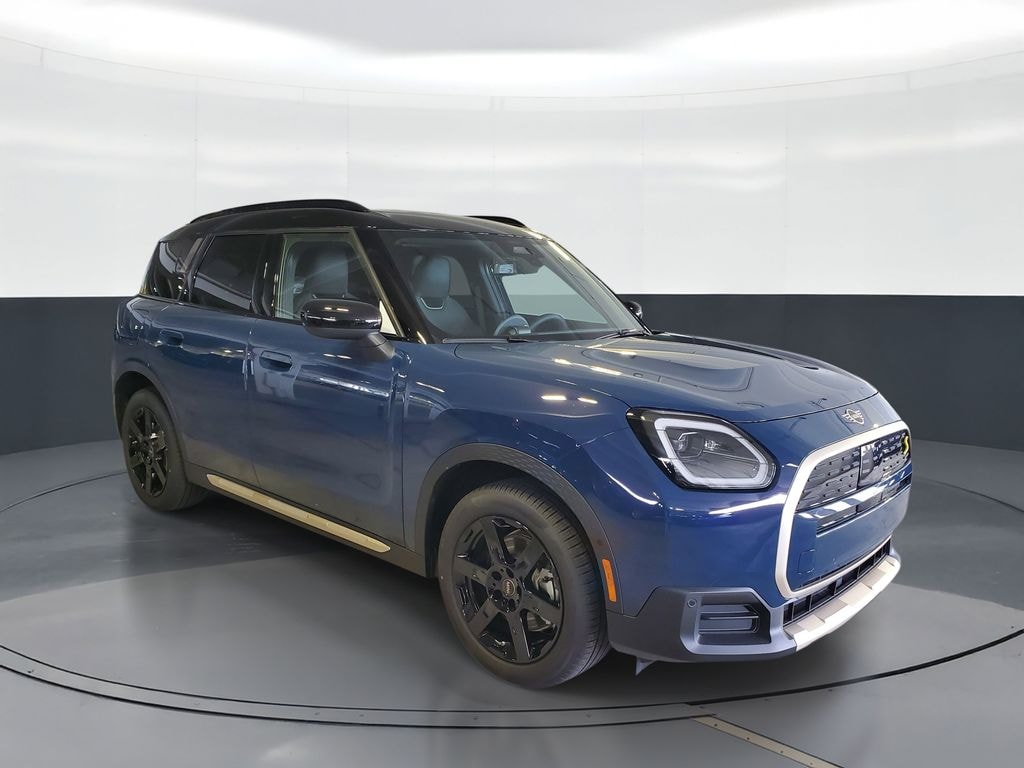 New 2026 MINI Countryman Signature Plus SUV