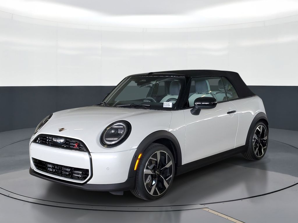 2026 MINI Convertible Cooper S Signature's photo