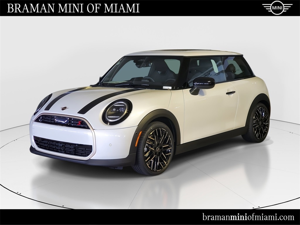 2026 MINI Hardtop S's photo