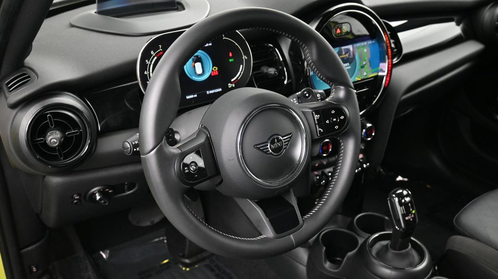 2023 MINI Hardtop 4 Door S - Photo 10