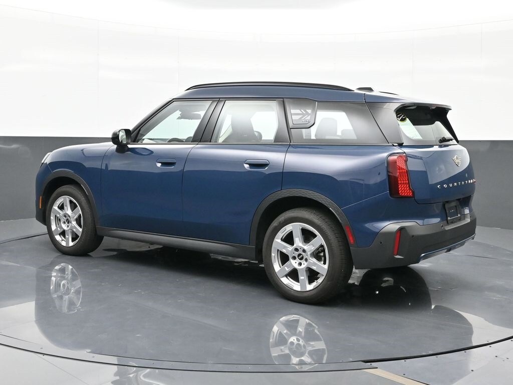 2025 Mini Cooper Base photo 3