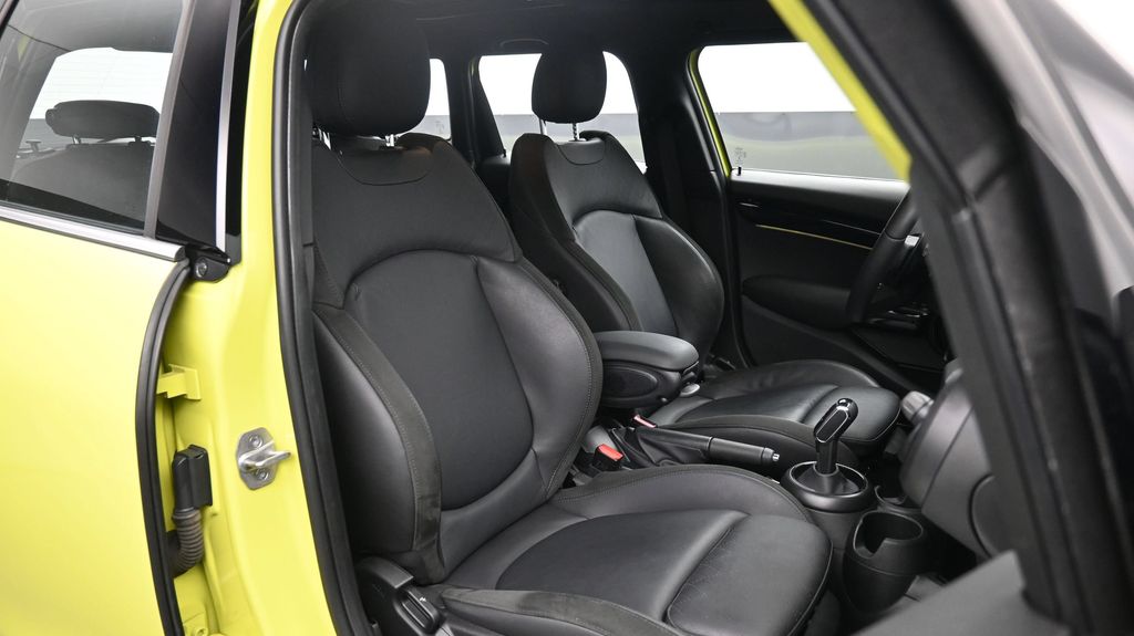 2023 MINI Hardtop 4 Door S - Photo 17